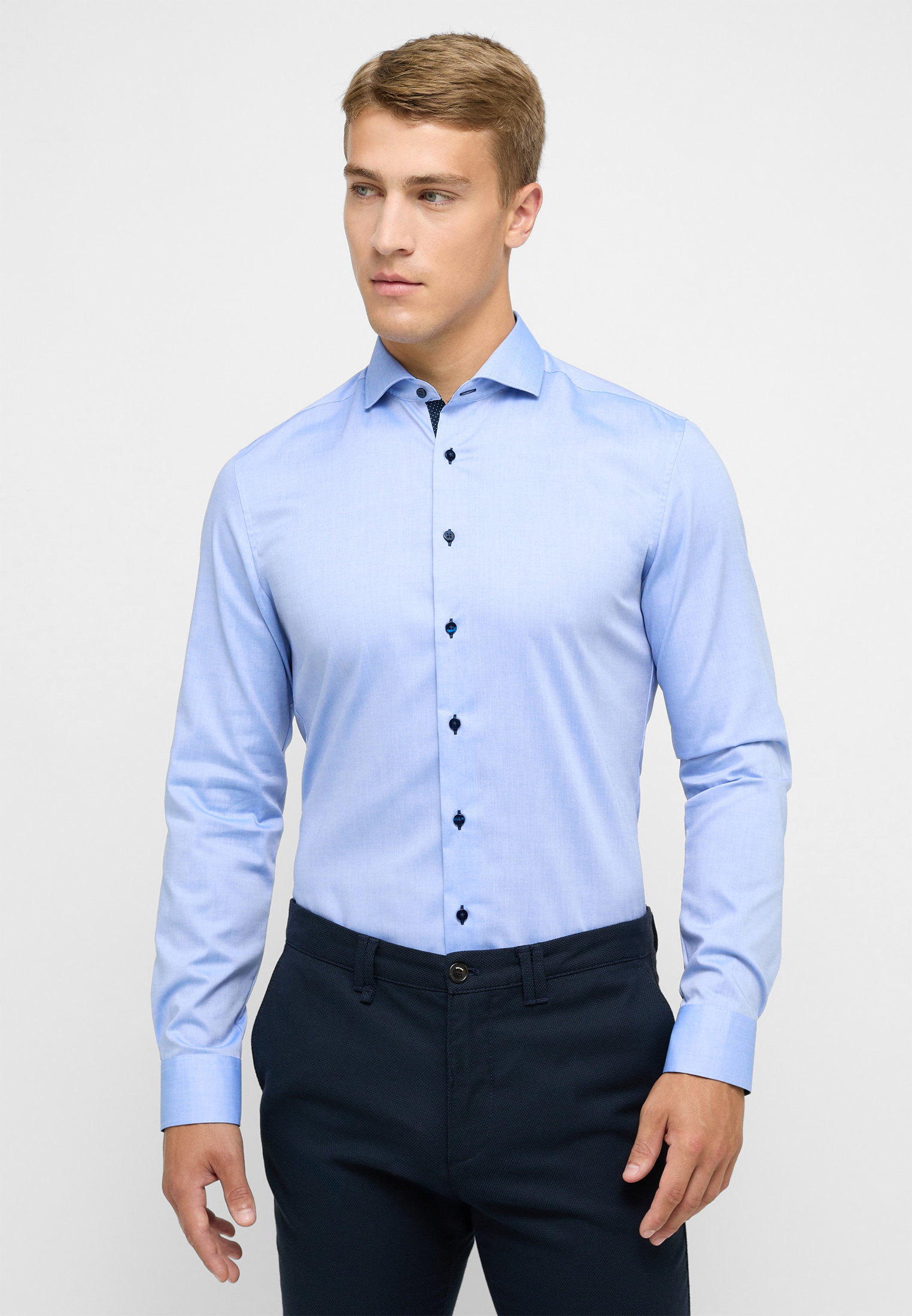 F132 Herrenhemd Langarm (Standard)