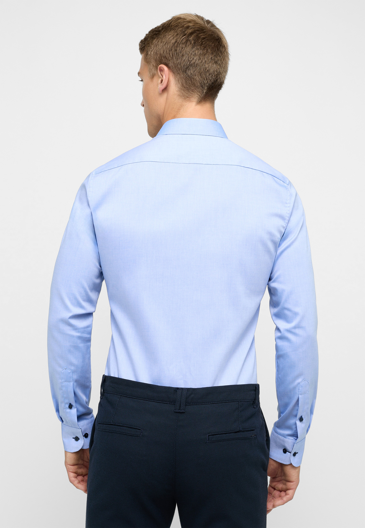 F132 Herrenhemd Langarm (Standard)